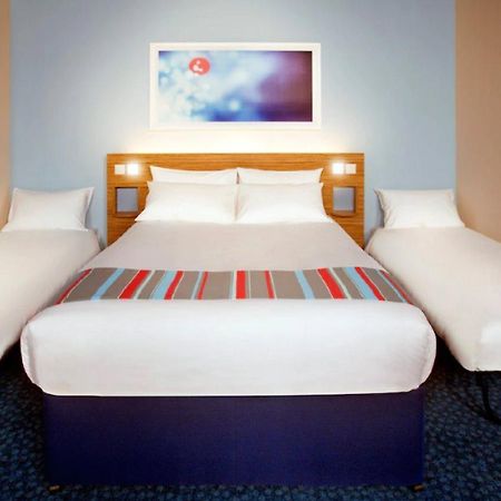 Travelodge Manchester Birch M62 Eastbound Heywood Экстерьер фото